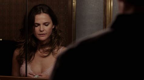 keri russell nude butt in the shower the americans 2017 s5e2 hd 1080p