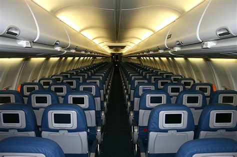 aircraft interior cabin cleaning aircraft cleaning