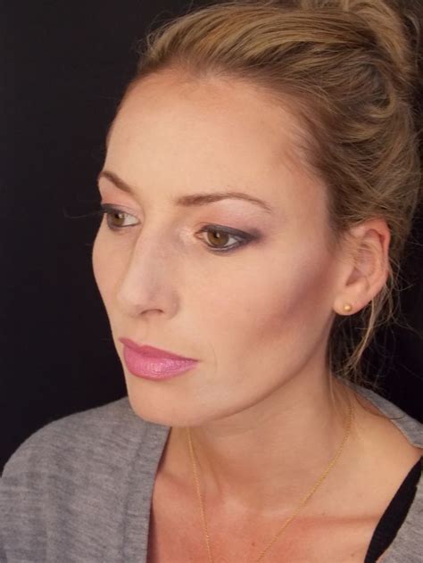 Beginners Professional Makeup Female Corrective Makeup