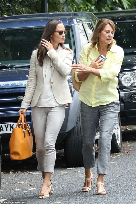 pippa and carole middleton co ordinate their outfits in london daily