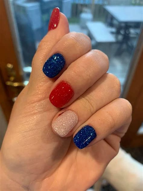 4th Of July Dip Nails And Fashion For Independence Day 2021 Dipwell
