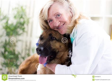 perro pastor aleman follando con mujer