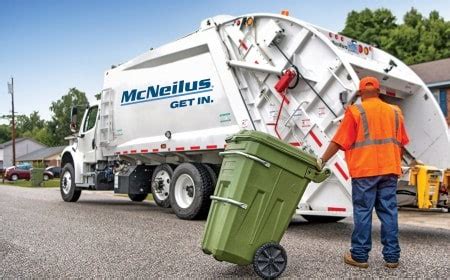 mcneilus celebrates  years   refuse industry waste advantage