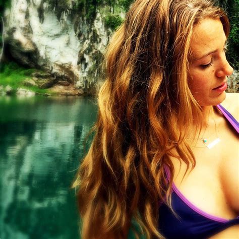You Have To See Blake Lively S Stunning Breast Feeding Photo