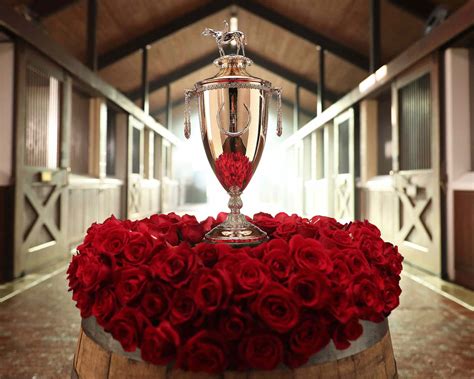 kentucky derby trophy shoot roses     pressbox
