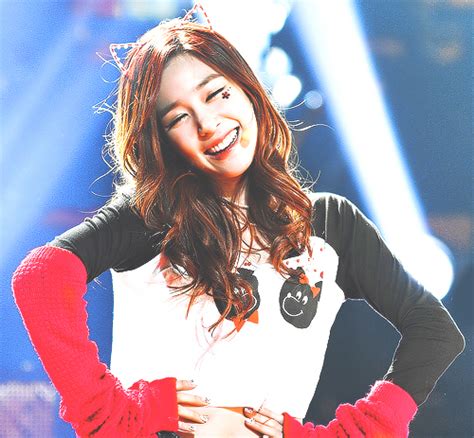 ♥ Post Cute Pic Of Tiffany ♥ Girls Generation Snsd