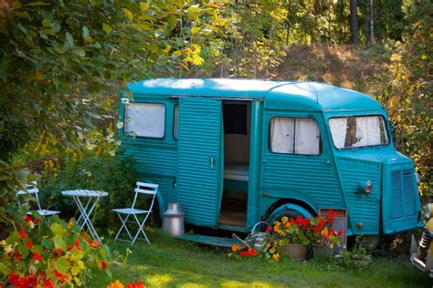 schau dir dieses grossartige inserat bei airbnb  der baeckereiwagen mit heizung lieferwagen