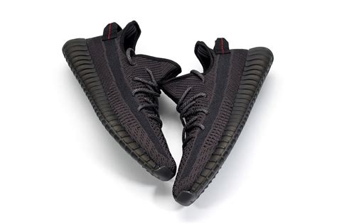 adidas yeezy boost   black en black static release date man