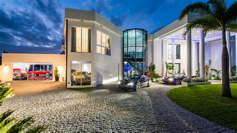 Five Houses With Super Garages For Supercars