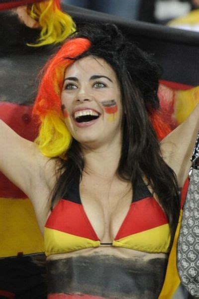 Female World Cup Fans 74 Pics
