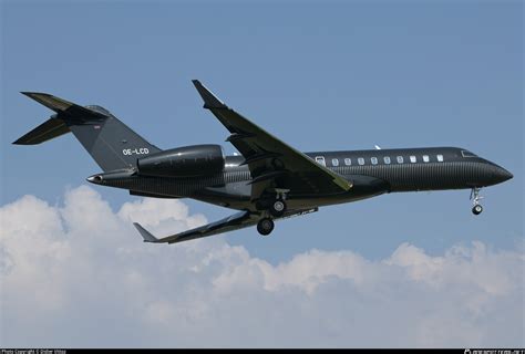 oe lcd international jet management bombardier bd   global express xrs photo  didier