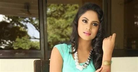 deepika das hot photo gallery in green dress ee manase movie actress 30 pics