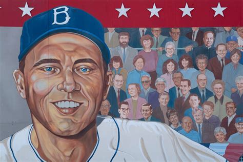 dodgers set  retire number  brooklyn icon  summer