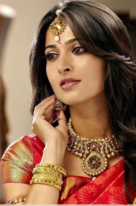 anushka cute pattu saree photos and pics tollywood actress and actor wallpapers tamil actress