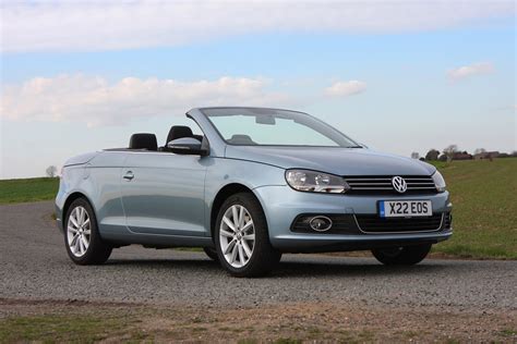 volkswagen eos  car buying guide parkers