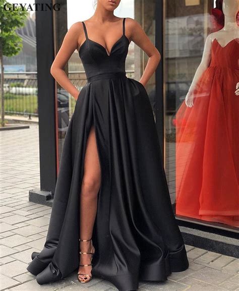 Sexy Spaghetti Straps Black Long Prom Dress With Pockets A Line Satin