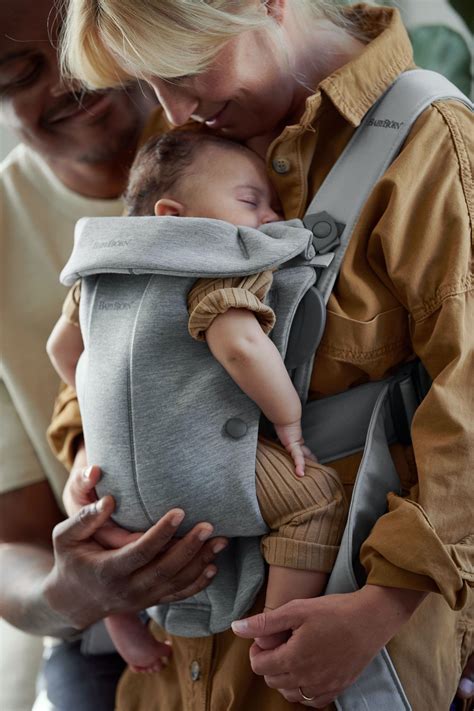 baby carriers  simplify  life babybjoern