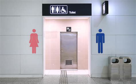 raad groningen wil openbare toiletten  de binnenstad  uur  dag open en voor iedereen
