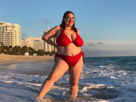 Having A Moment In A Curvy Beach String Bikini – Curvily