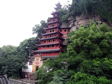 cruise   shibaozhai temple   yangtze  china