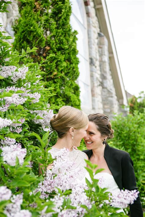a mackinac island wedding for two gorgeous artists at the