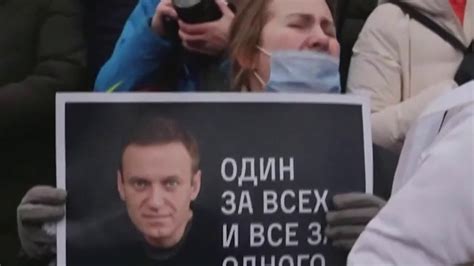 thousands arrested in russia in nationwide pro navalny protests on