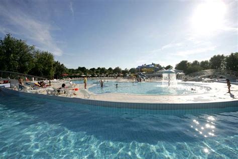 vakantiepark  italie met zwemparadijs voor tieners tienervakanties