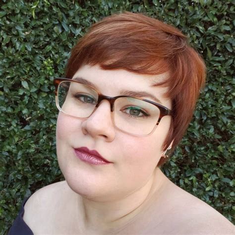 13 Short Haircuts For Plus Size Women Style With Curves