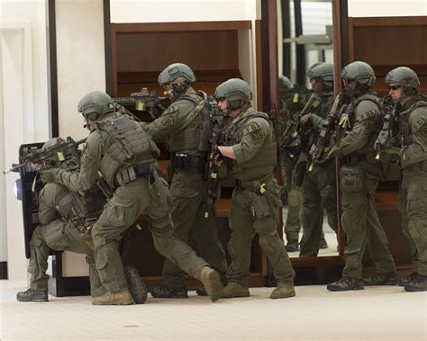 fbi dallas division swat team   active shooter drill   rpoliceporn