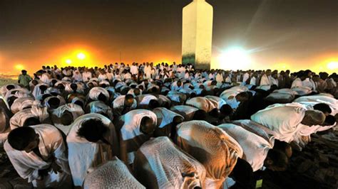 cry   faithful   day  arafat islamicity
