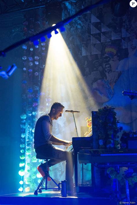 Chris Martin De Coldplay En Concert à La Salle Wagram Paris Le 9