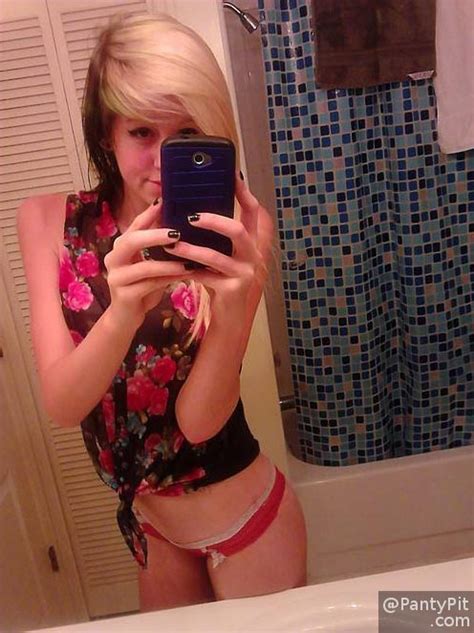 selfies of teen girls in panties panty pit
