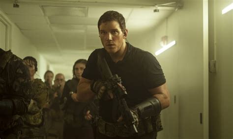 the tomorrow war review chris pratt stars in solid sci fi action