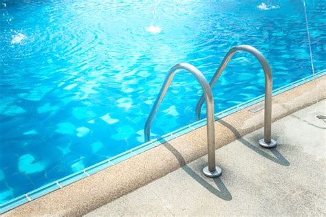 How Does The Summer Heat Impact Your Swimming Pool