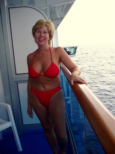 milf in red bikini maturity and pounds