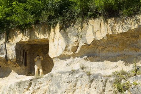 de mergelgrotten  valkenburg bezoeken info tips reisgids