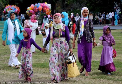 eid 2013 millions of worshippers gather to celebrate the finish of fasting for ramadan daily