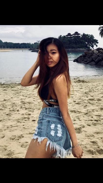 This 18 Yrs Old Xmm Have Such Well Developed Boobs Tumbex