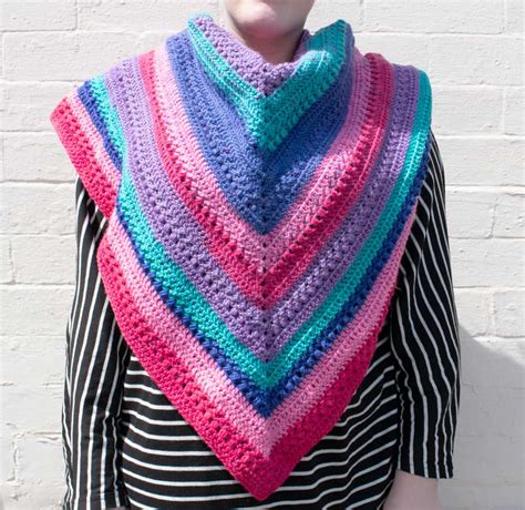 crochet triangle shawl patterns ned mimi