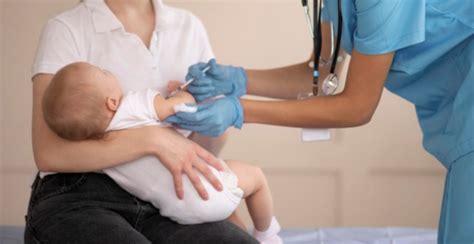 jenis jenis vaksinimunisasi  diberikan  bayi  lahir