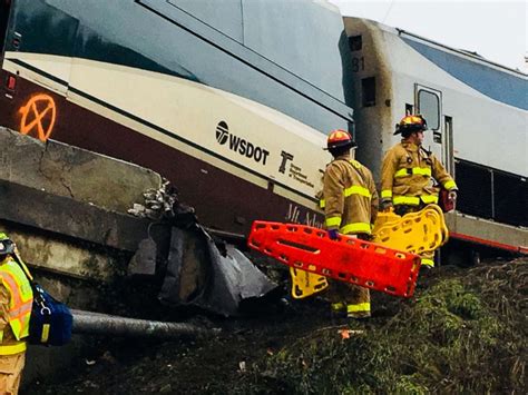passenger  derailed amtrak train     slow motion