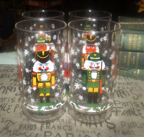 Set Of Vintage 1980s Libbey Glass Christmas Glasses Etsy