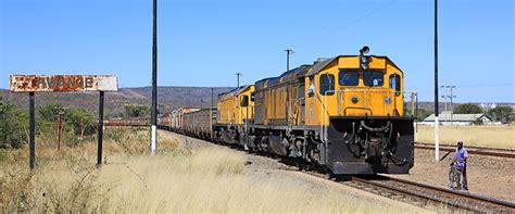 national railways  zimbabwe targets hauling  million tonnes  freight  year http