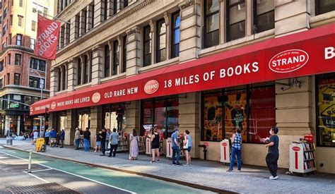 iconic strand bookstore   danger  closing owners  nyers   savethestrand