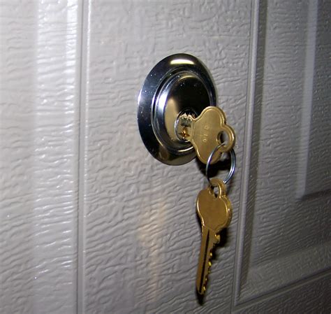garage door lock cylinder