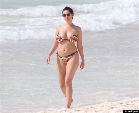 Kelly Brook S Bikini Body Gets An Airing On Yet Another Holiday In