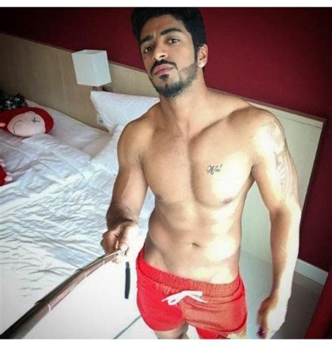 indian gay pics of hot and sexy hunks 3 indian gay site