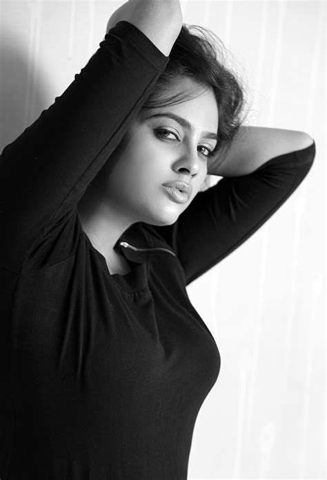 Puli Actress Nandita Swetha Photoshoot Photos Images