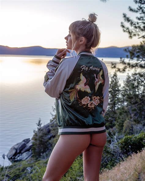 sara underwood forgets panties on vacation the fappening leaked photos 2015 2019