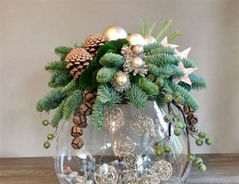 pin  janneke zebregs  kerststukjes maken christmas floral